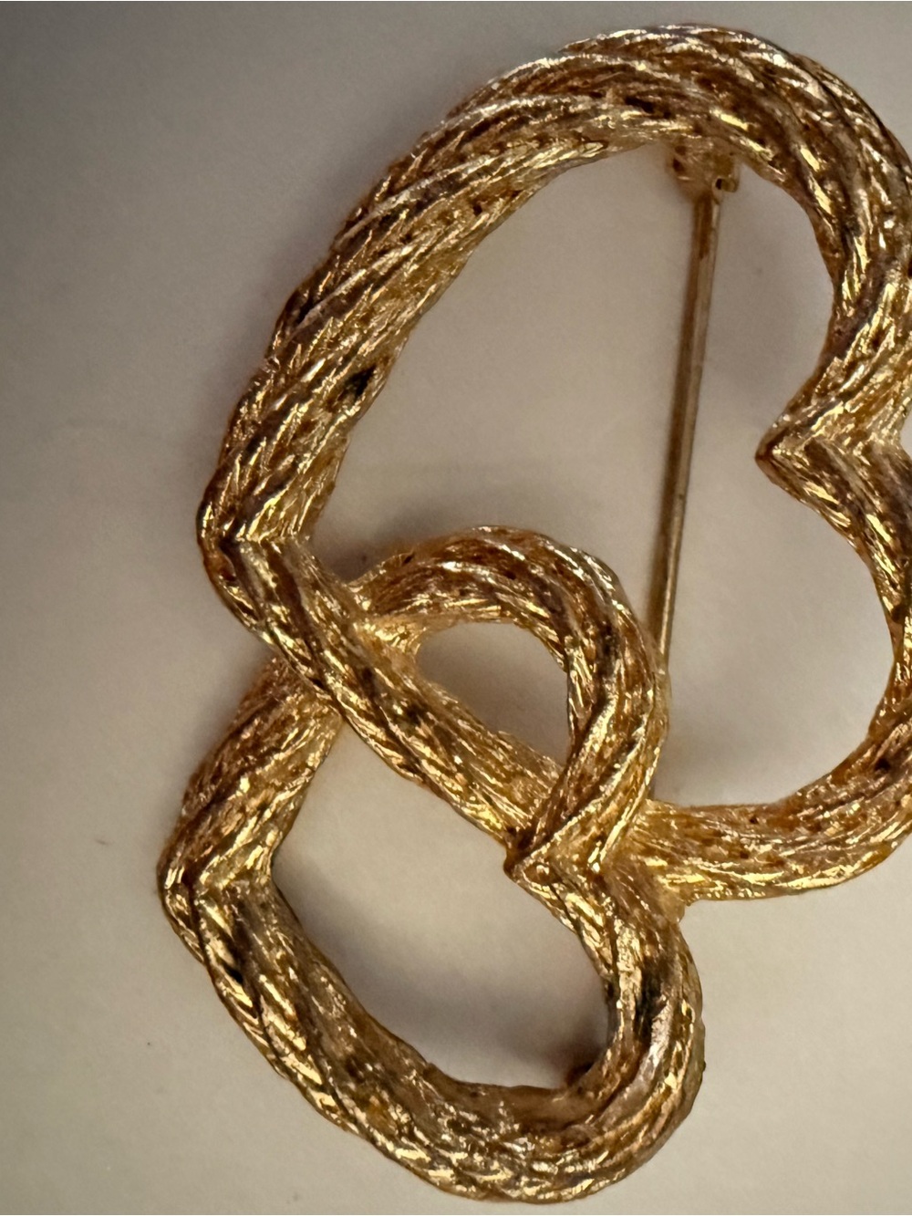 Vintage Gold Tone Interlocking Double Heart Brooch Textured Love Pin
